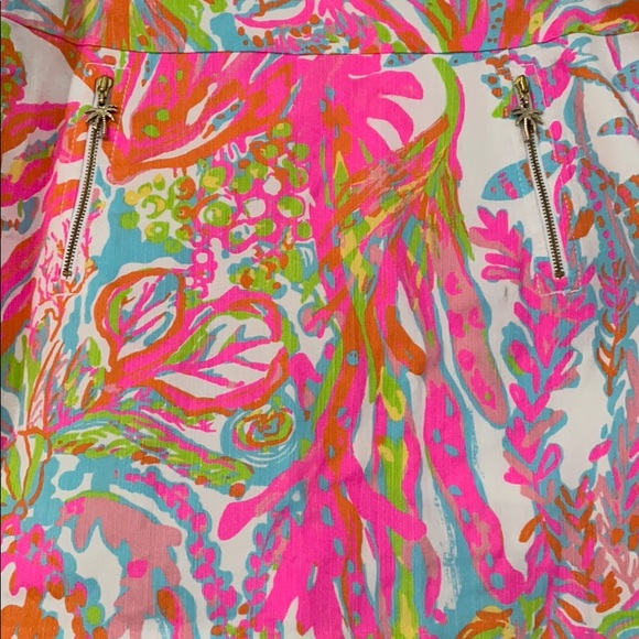 Lilly Pulitzer skort - Picture 3 of 4